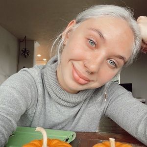 Meet your Posher, Hailey